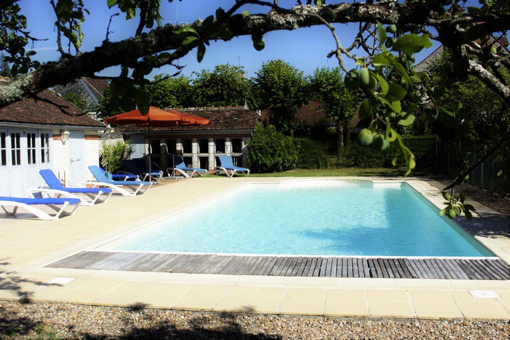 Pouillé Manoir De La Voute Maison D'Hotes מראה חיצוני תמונה